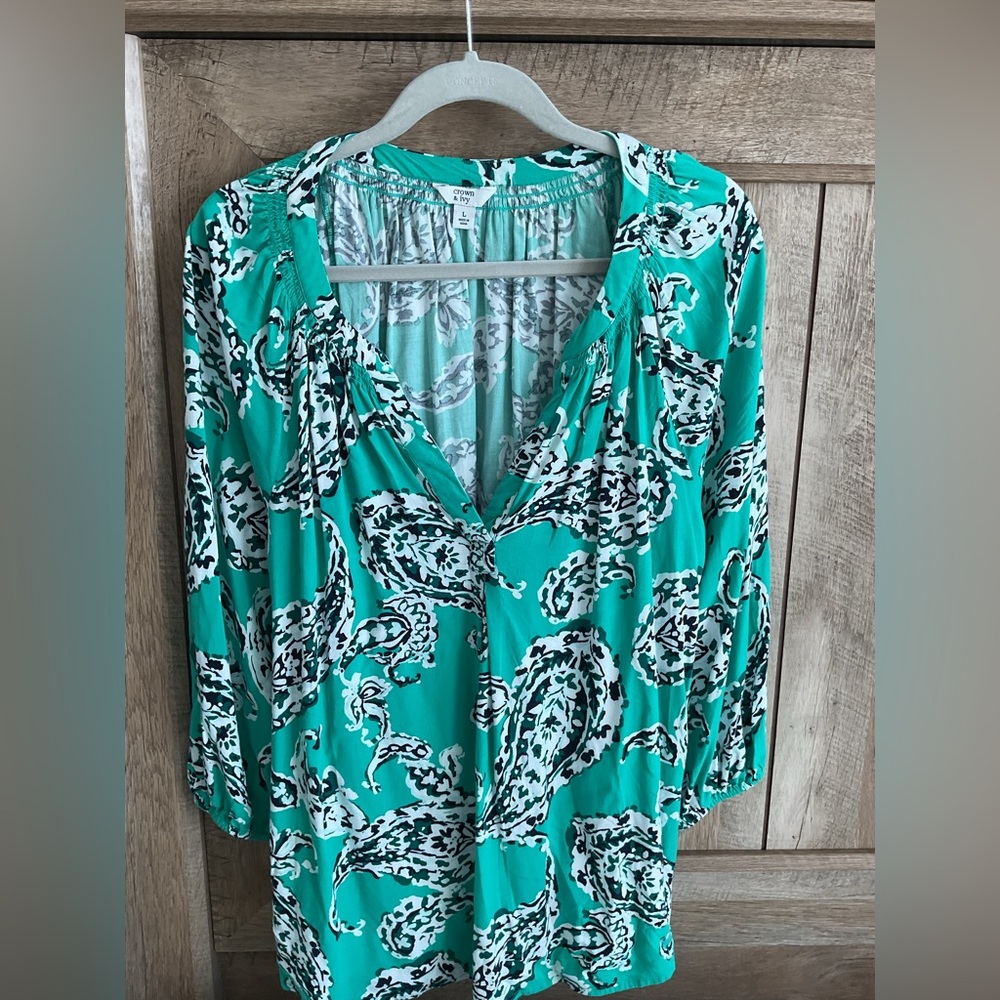 Crown and Ivy Paisley Women's Top